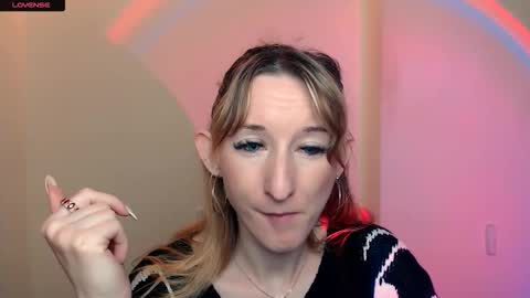 Snapshot of amandasentin chatting on 09.20.25 Amanda online show from 09.20.25