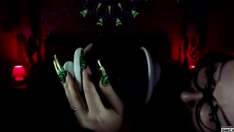 Snapshot of amanita__pantherina chatting on 04.27.26 Goddess Amanita online show from 04.27.26