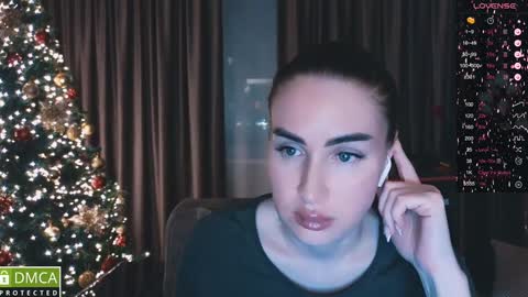 Snapshot of amara_campbell chatting on 12.19.24 amara campbell online show from 12.19.24