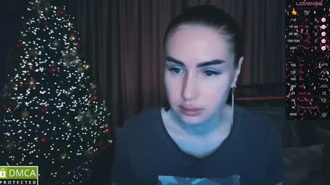 Snapshot of amara_campbell chatting on 12.25.24 amara campbell online show from 12.25.24