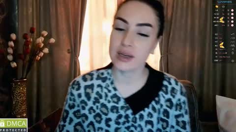 Snapshot of amara_campbell chatting on 10.11.25 amara campbell online show from 10.11.25