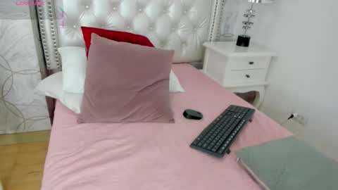 amara_rousse online show from 10.13.25