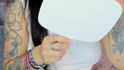 Snapshot of amara_vause chatting on 09.19.25 -  A M A R A - online show from 09.19.25