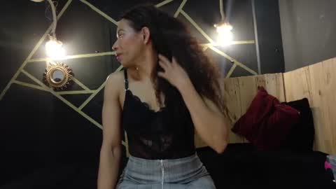 Snapshot of amara_vex chatting on 07.01.26 amara_vex online show from 07.01.26