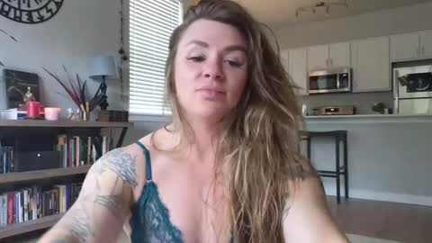 Snapshot of amarajezebel chatting on 10.05.25 Amara Jezebel online show from 10.05.25