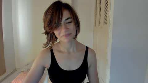 Snapshot of amaranthaajames chatting on 02.10.25 Amarantha online show from 02.10.25