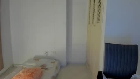 Snapshot of amaranthaajames chatting on 02.15.25 Amarantha online show from 02.15.25