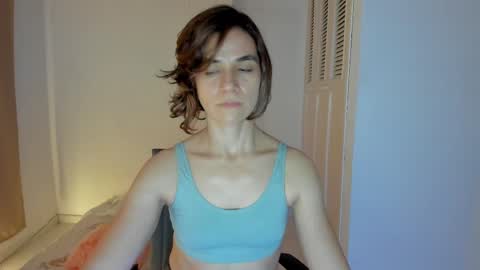 Snapshot of amaranthaajames chatting on 02.18.25 Amarantha online show from 02.18.25