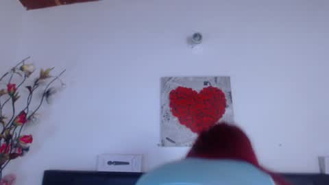Snapshot of amarared chatting on 02.05.25 online show from 02.05.25