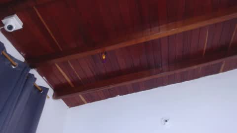   online show from 10.11.25