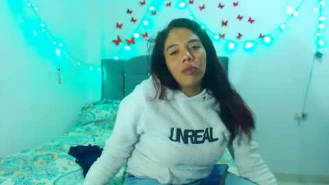 Snapshot of amararoberts08 chatting on 01.20.25 Amara Julia online show from 01.20.25