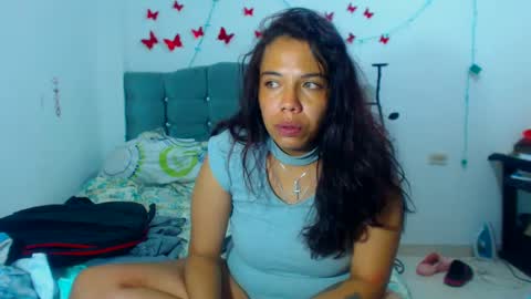 Snapshot of amararoberts08 chatting on 02.21.25 Amara Julia online show from 02.21.25