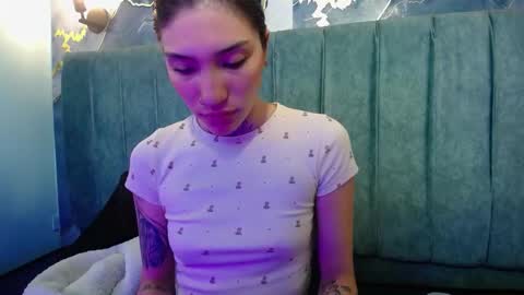 Snapshot of amare_sole chatting on 10.19.25 Amare Sole online show from 10.19.25