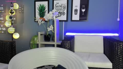 Snapshot of amarettho chatting on 12.24.24 Emily online show from 12.24.24