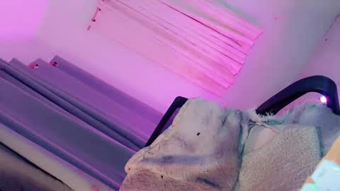 Snapshot of amayafucks1 chatting on 01.16.25 Amaya online show from 01.16.25