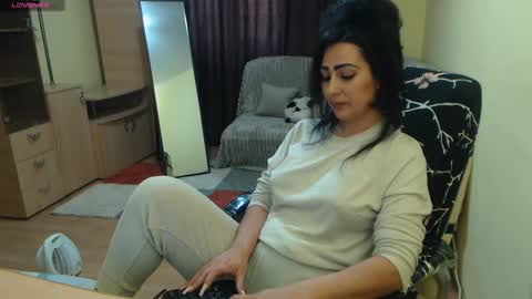 Snapshot of amazinerika chatting on 01.19.25 Amazinerika online show from 01.19.25