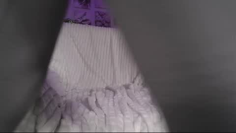 Snapshot of amazing_agness chatting on 02.27.25 amazing_agness online show from 02.27.25