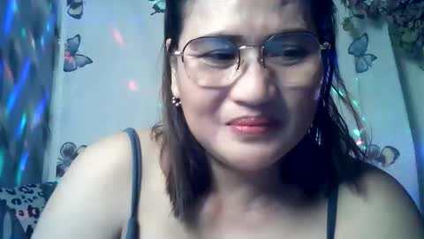 Snapshot of amazing_angel22 chatting on 03.06.26 amazing angel online show from 03.06.26