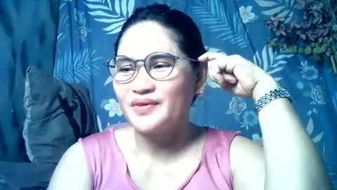 Snapshot of amazing_angel22 chatting on 06.15.26 amazing angel online show from 06.15.26