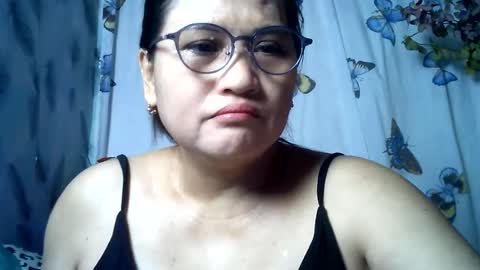 Snapshot of amazing_angel22 chatting on 06.21.26 amazing angel online show from 06.21.26
