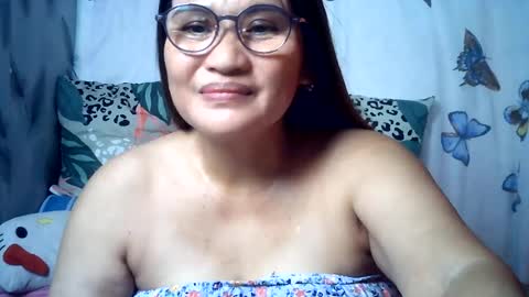 Snapshot of amazing_angel22 chatting on 07.10.26 amazing angel online show from 07.10.26