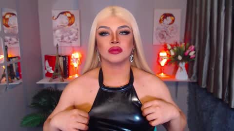 Snapshot of amazingfatcock_ts chatting on 01.11.25 MISS JAZMINE QUEEN OF HELLFIRE online show from 01.11.25