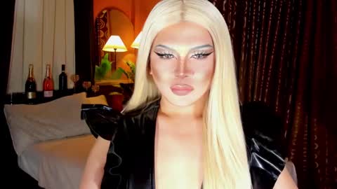 Snapshot of amazingfatcock_ts chatting on 01.29.25 MISS JAZMINE QUEEN OF HELLFIRE online show from 01.29.25