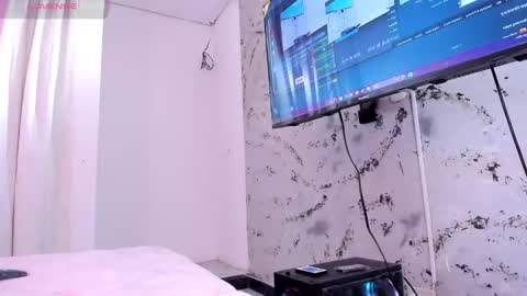 Sara  online show from 10.08.25