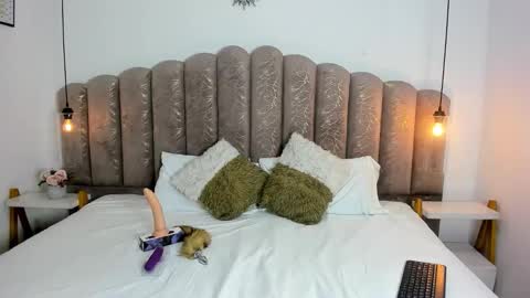 Snapshot of ambar85 chatting on 11.17.25 ambar85 online show from 11.17.25