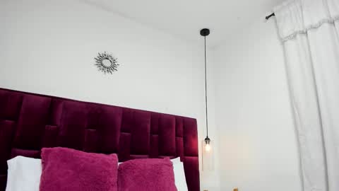 Snapshot of ambar85 chatting on 12.14.25 ambar85 online show from 12.14.25