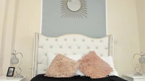 Ambar Colling online show from 01.31.25