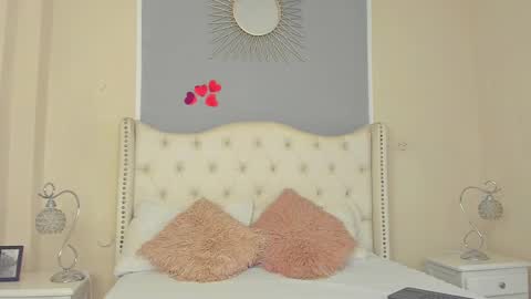 Ambar Colling online show from 02.15.25