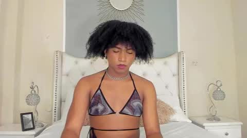 Ambar Colling online show from 02.28.25