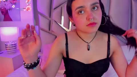   online show from 01.08.25