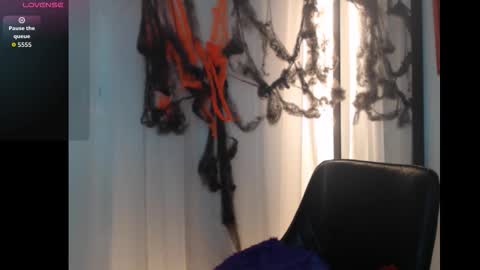 Snapshot of ambar_goddess1 chatting on 11.01.25 Amabar online show from 11.01.25