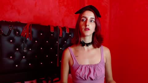 ambar_roux1 online show from 02.05.25