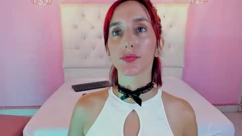 ambar_roux1 online show from 02.06.25