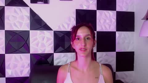 ambar_roux1 online show from 02.13.25