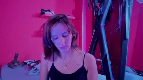 ambar_roux1 online show from 09.08.25