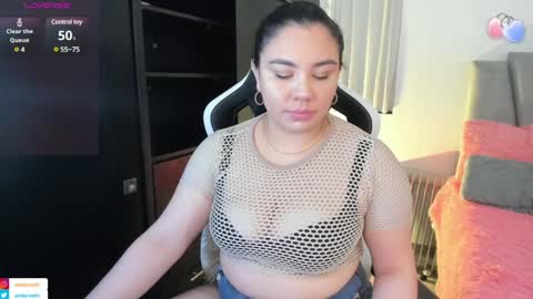 Snapshot of ambar_wells chatting on 12.09.24 ana online show from 12.09.24