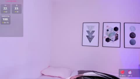 ambarevans_ online show from 10.09.25