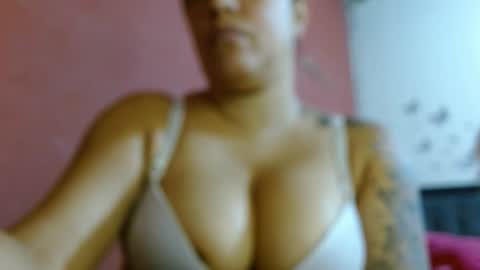 Snapshot of ambarmilf09 chatting on 10.05.25 ambarmilf09 online show from 10.05.25