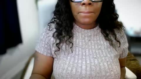 Amoya online show from 10.27.25