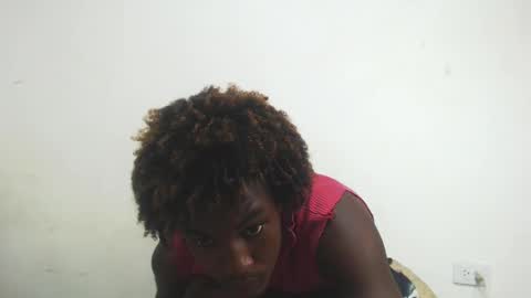 Snapshot of ambartxsex chatting on 01.18.25 ambartxsex online show from 01.18.25