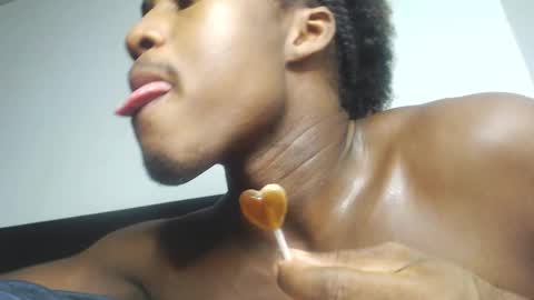 Snapshot of ambartxsex chatting on 02.27.25 ambartxsex online show from 02.27.25