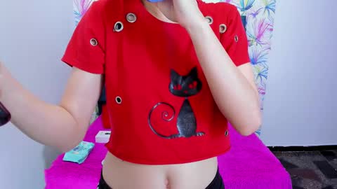 Snapshot of ambarvanucci chatting on 02.09.25 Ambar Vanucci online show from 02.09.25