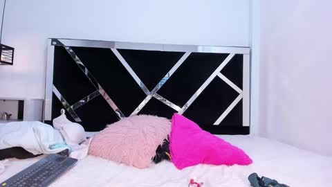   online show from 01.11.25