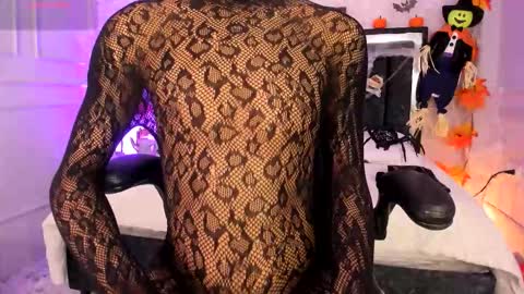 Cody amber online show from 10.18.25