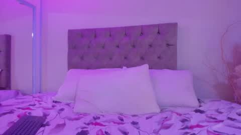 amber_bunnyx online show from 10.31.25