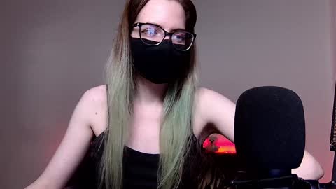 Amber non-nude model online show from 12.02.24